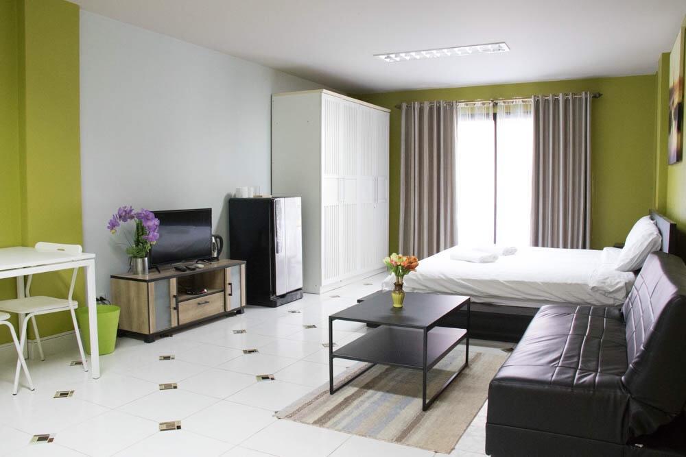 BR pensión Pattaya Exterior foto